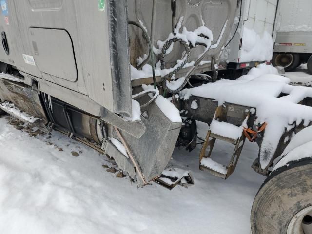 2018 Freightliner Cascadia 125