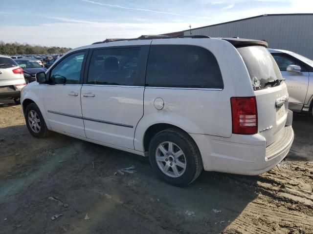 2010 Chrysler Town & Country Touring