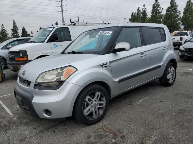 2011 KIA Soul +