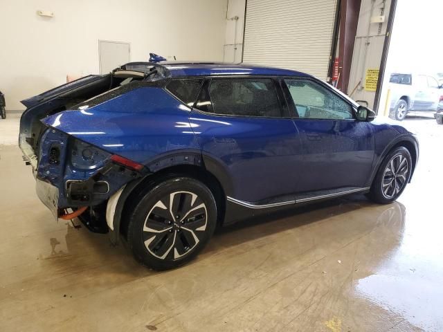 2024 KIA EV6 Light