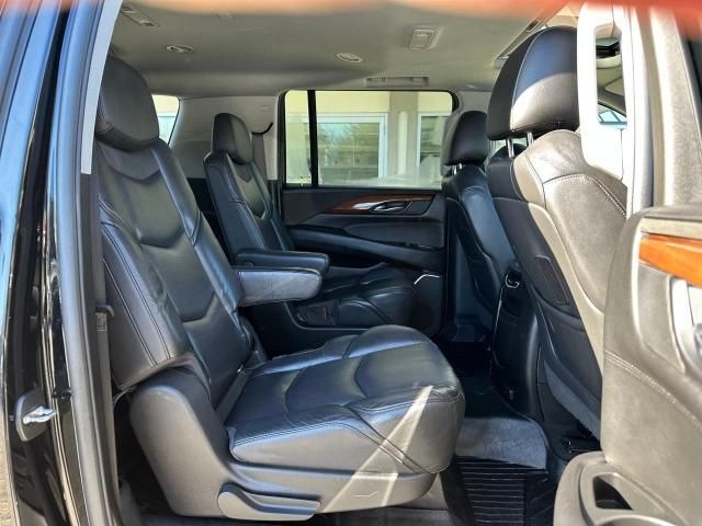 2018 Cadillac Escalade ESV Luxury