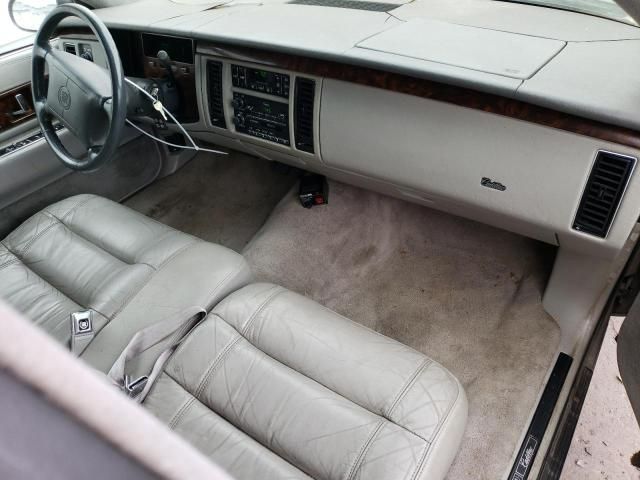 1995 Cadillac Fleetwood Base