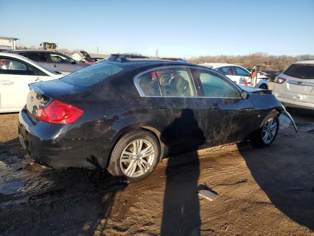 2015 Infiniti Q40