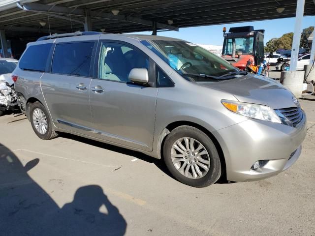 2015 Toyota Sienna XLE