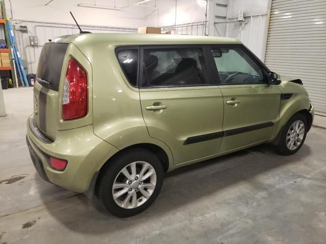 2013 KIA Soul +