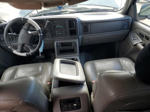 2004 Chevrolet Suburban C1500