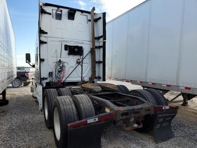 2015 Freightliner Cascadia 125