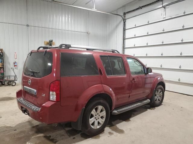 2005 Nissan Pathfinder LE