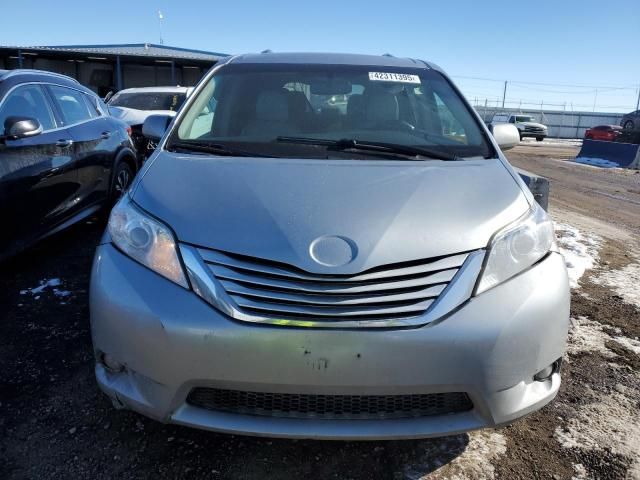 2017 Toyota Sienna XLE