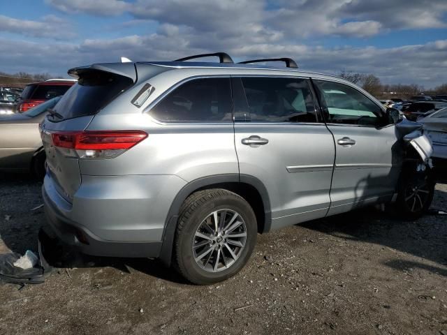 2017 Toyota Highlander SE