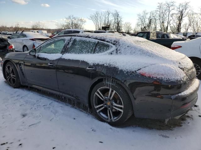 2016 Porsche Panamera S