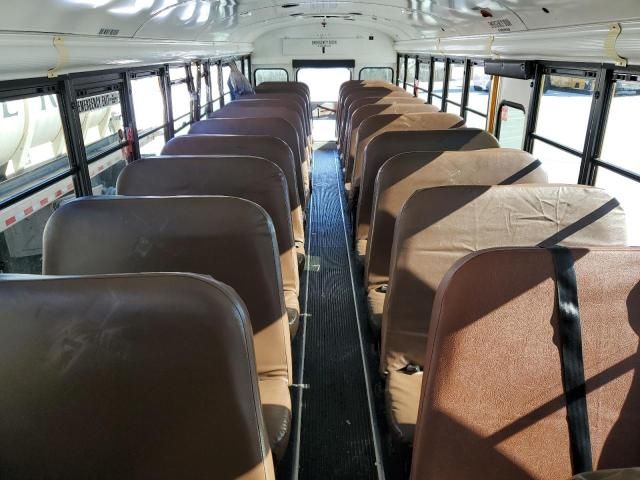 2013 Blue Bird School Bus / Transit Bus