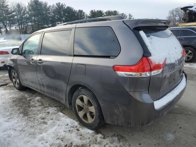 2011 Toyota Sienna LE