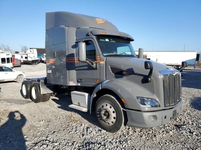 2019 Peterbilt 579