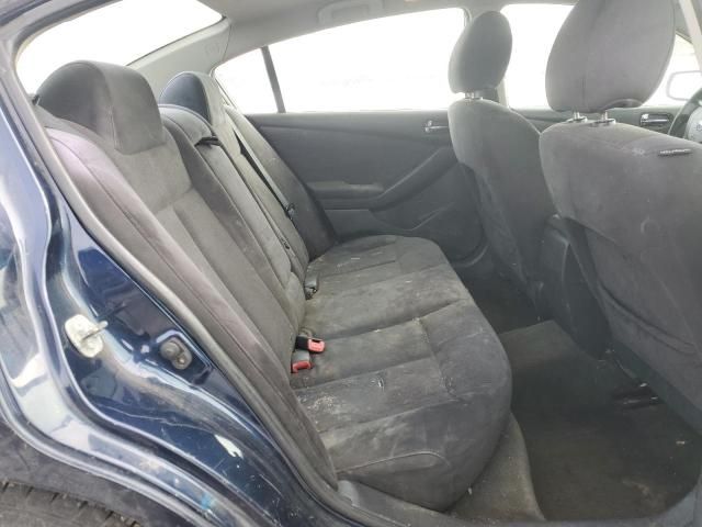 2010 Nissan Altima Base