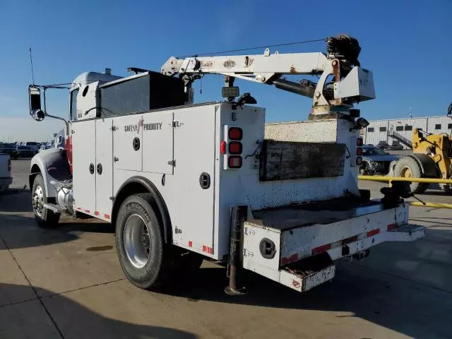 2014 Peterbilt 337