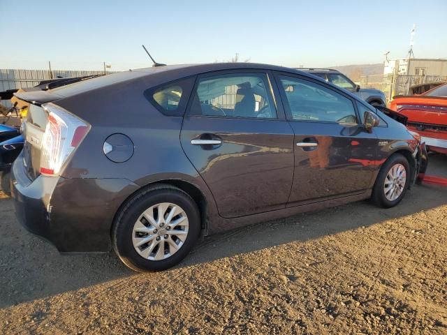 2014 Toyota Prius PLUG-IN