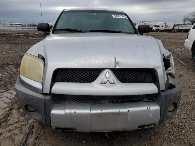 2006 Mitsubishi Raider Durocross