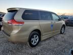 2011 Toyota Sienna LE