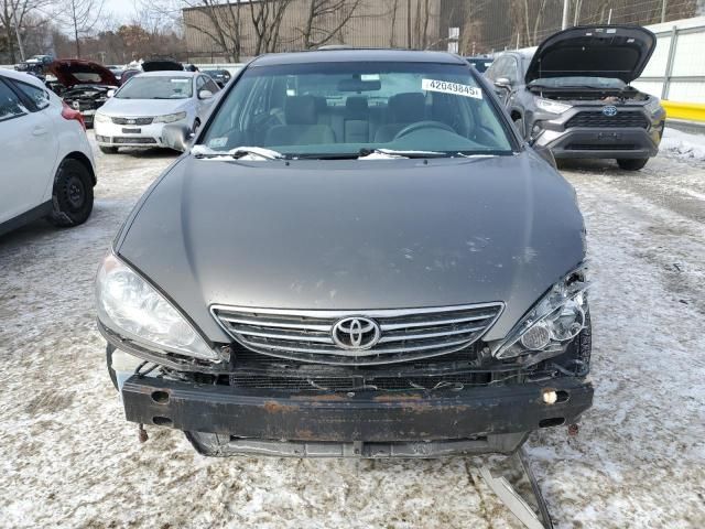 2005 Toyota Camry LE