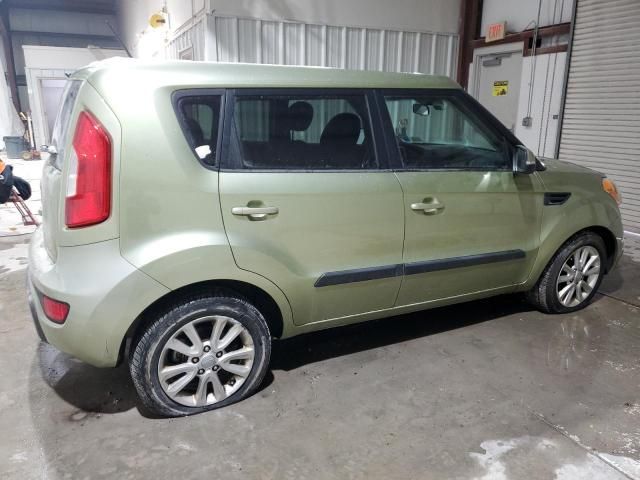 2013 KIA Soul +