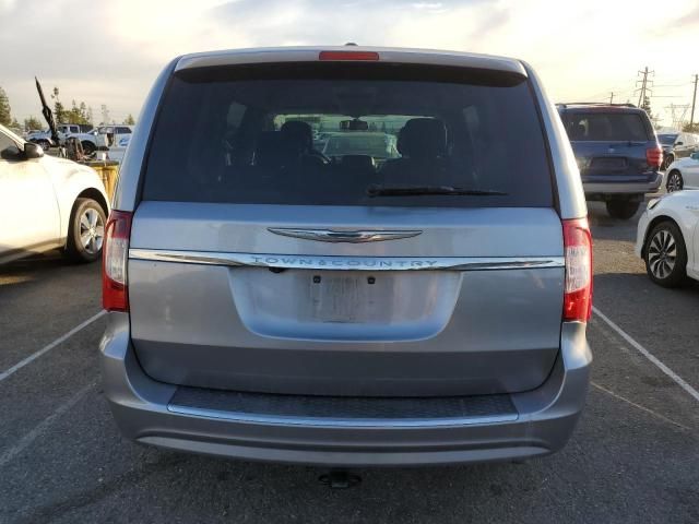 2016 Chrysler Town & Country Touring