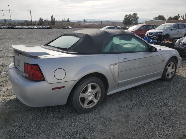 2004 Ford Mustang