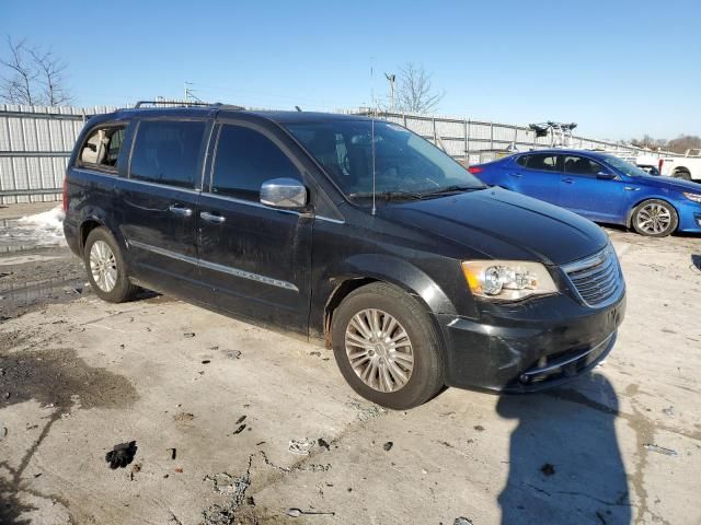 2013 Chrysler Town & Country Limited