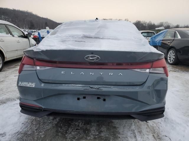 2021 Hyundai Elantra SE