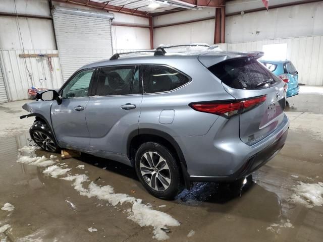 2021 Toyota Highlander Hybrid XLE