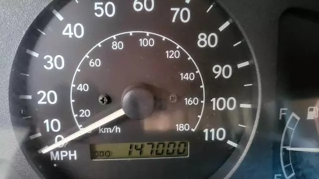 2001 Chevrolet GEO Prizm Base