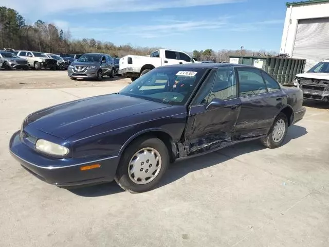 1999 Oldsmobile 88 Base