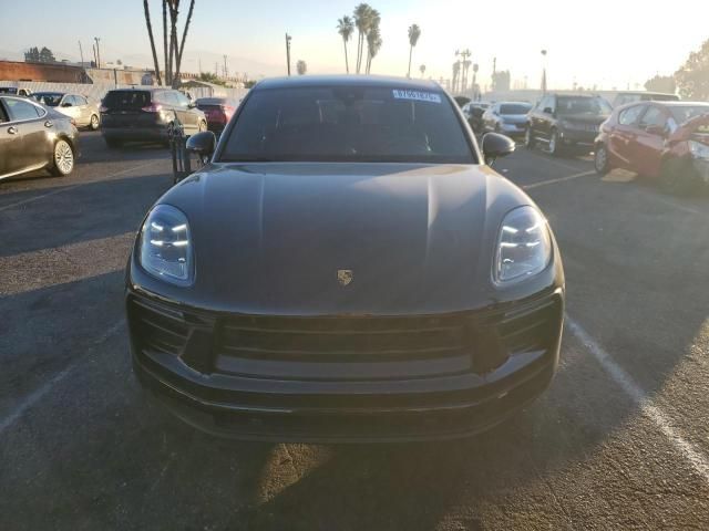 2022 Porsche Macan