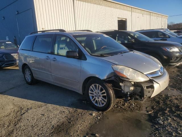 2009 Toyota Sienna XLE