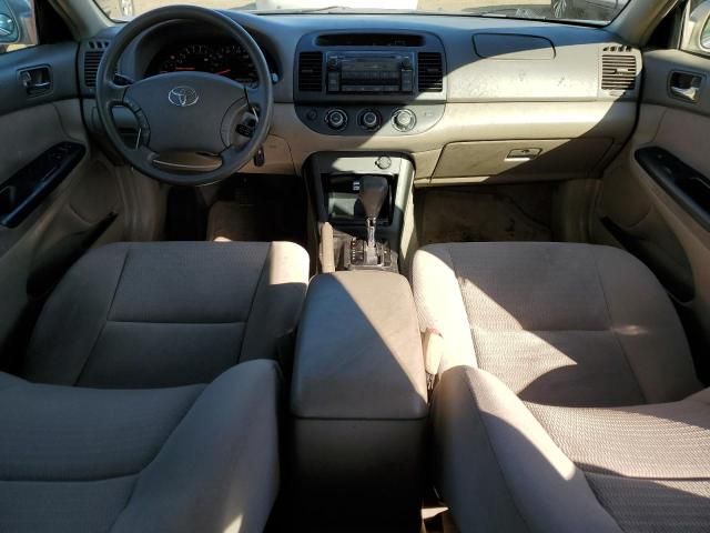 2005 Toyota Camry LE