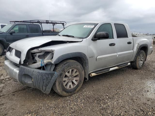 2006 Mitsubishi Raider Durocross