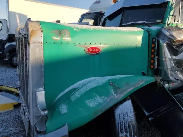 1996 Peterbilt 379