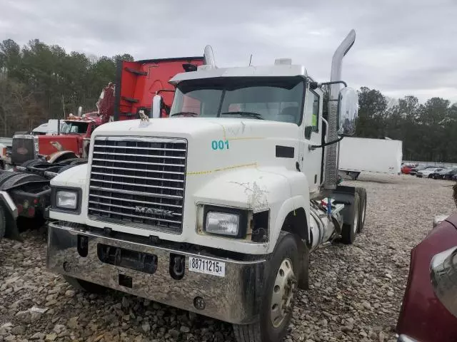 2012 Mack 600 CHU600