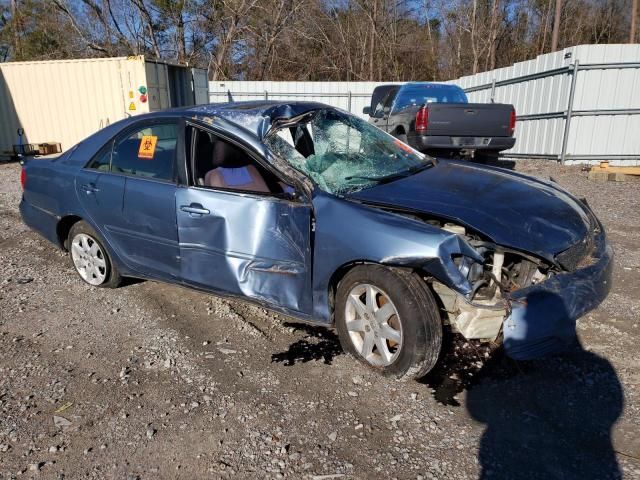 2004 Toyota Camry LE