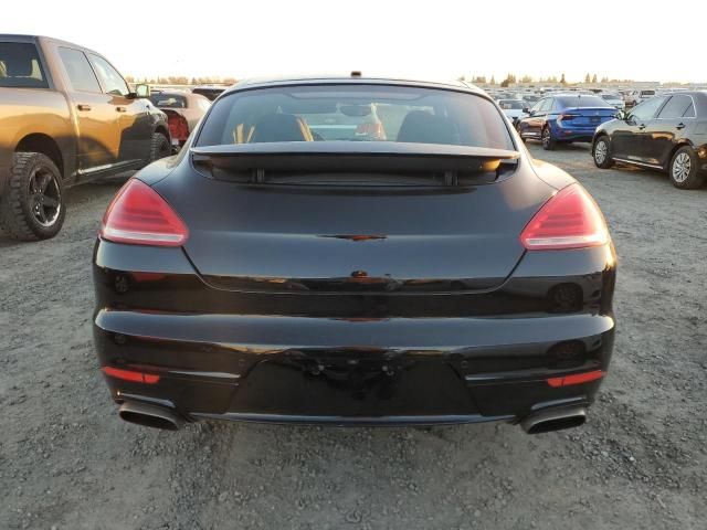 2014 Porsche Panamera 2