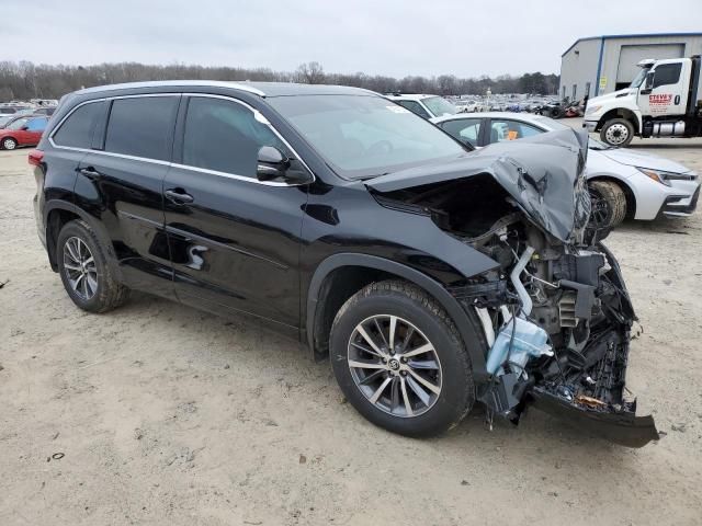 2018 Toyota Highlander SE