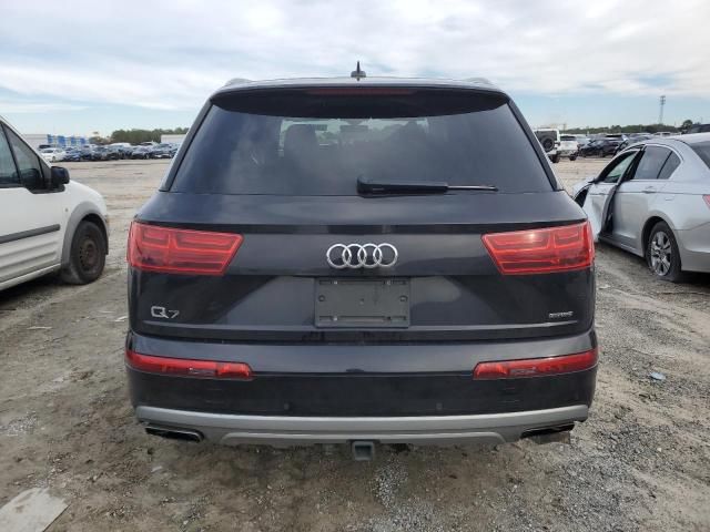 2018 Audi Q7 Premium Plus