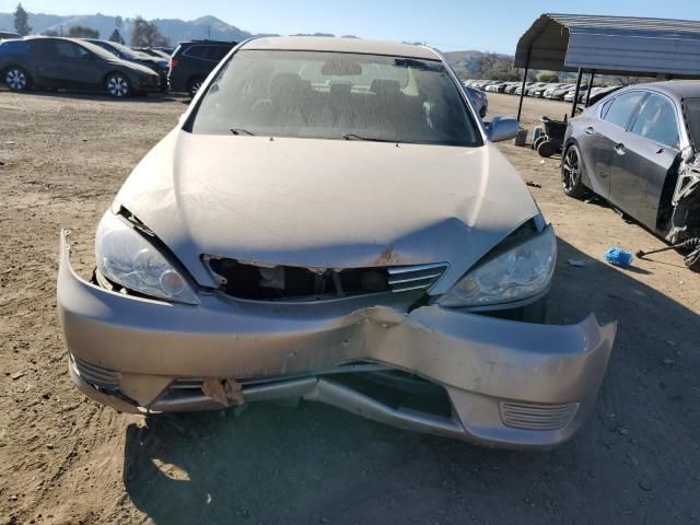 2005 Toyota Camry LE