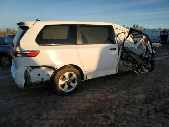 2020 Toyota Sienna L