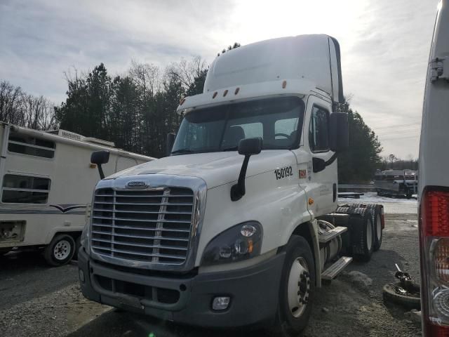 2015 Freightliner Cascadia 125