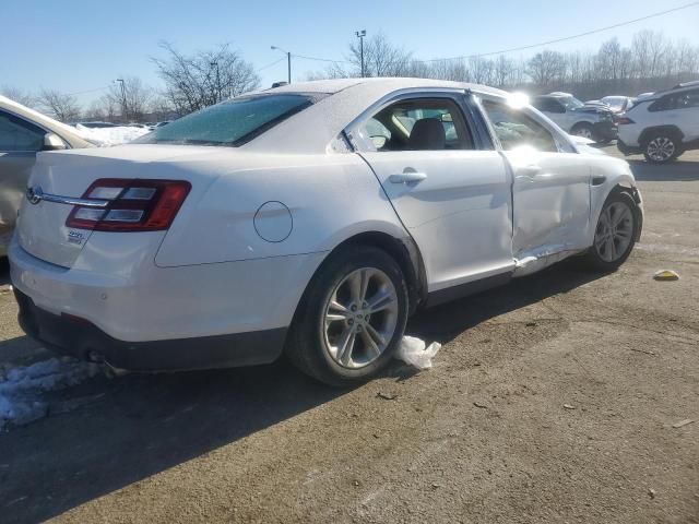 2016 Ford Taurus SEL