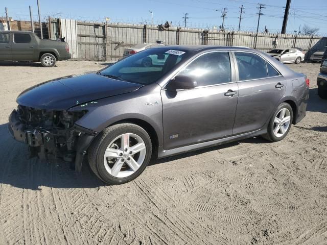 2014 Toyota Camry Hybrid