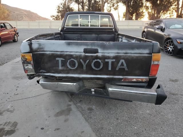 1988 Toyota Pickup 1/2 TON RN55 DLX