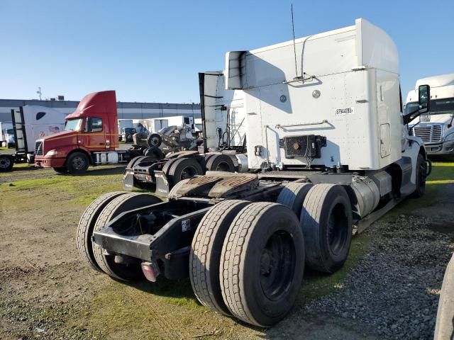 2017 Peterbilt 579