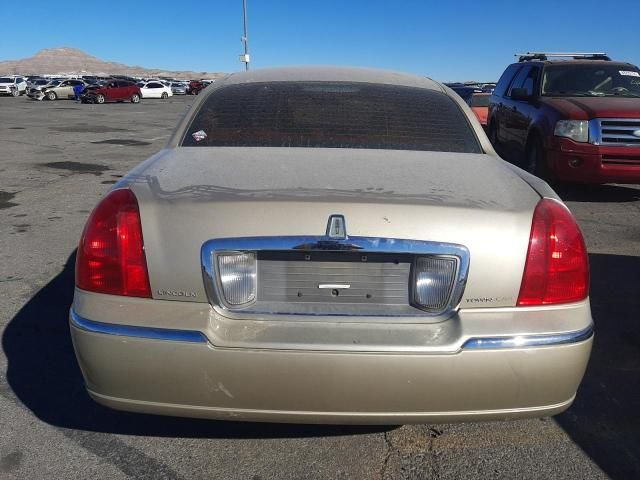 2006 Lincoln Town Car Signature